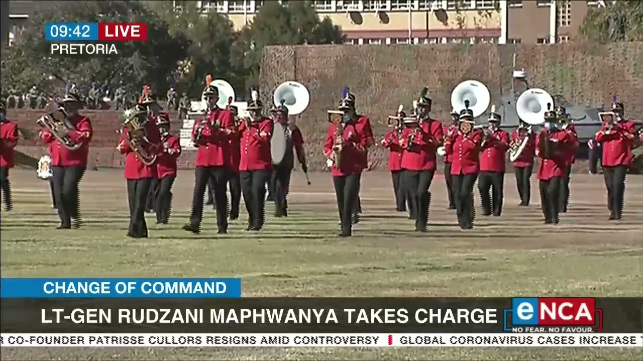 New SANDF chief formally takes command