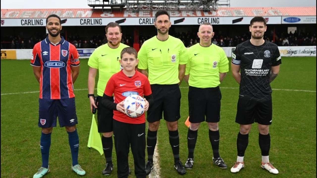 I Was a Mascot at Dagenham & Redbridge! INSANE 4–2 Win vs Chippenham