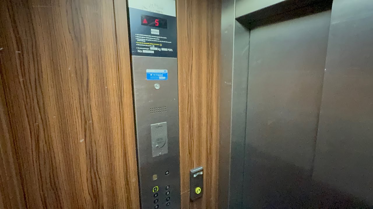 EPIC 80s Kone M-Series service elevator in an hotel in Lyon, France