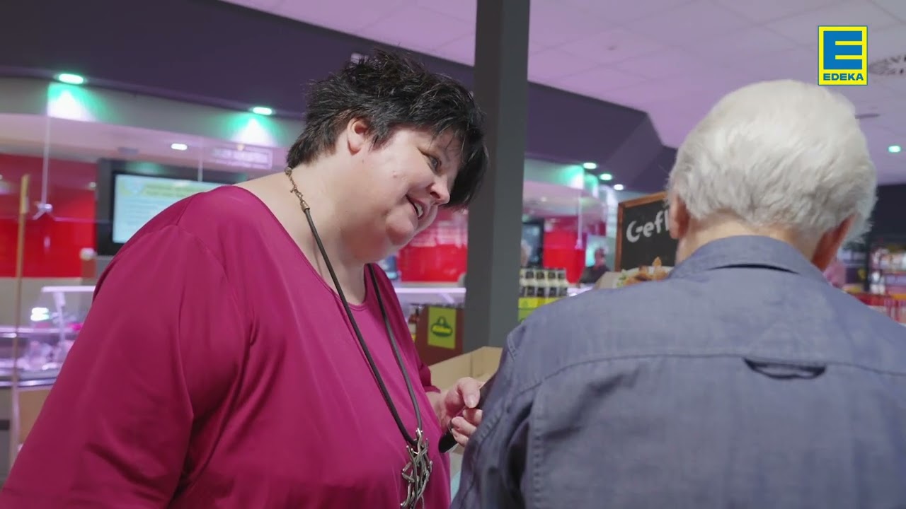 Ingrid Kühne | EDEKA Lurvink  Ingrid Kühne und dat Sushi & 70 Jahre jung