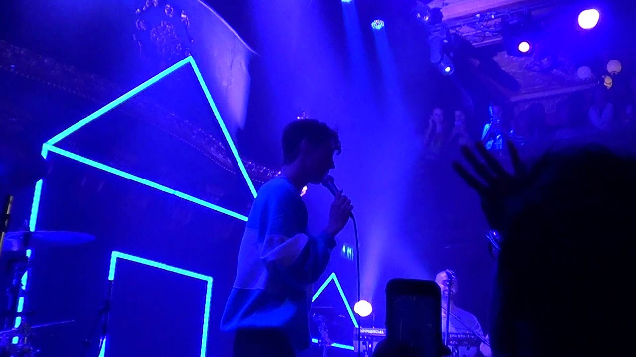 Troye Sivan (FRONT ROW) - YOUTH - Great American M