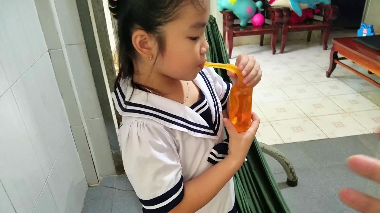 🦷👩‍⚕️Muội đi bác sĩ nhổ răng, nhà sách, mua sticker ❤️ Xí Mụi Food 1076