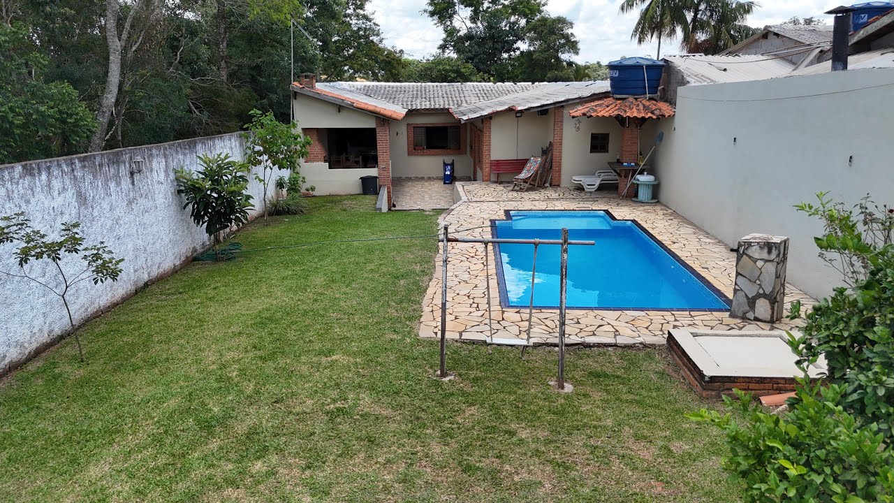 VENDE-SE CASA DE CAMPO DE PORTEIRA FECHADA R$ 274.990 PAGAMENTO AVISTA TEL: 15 99658-1781