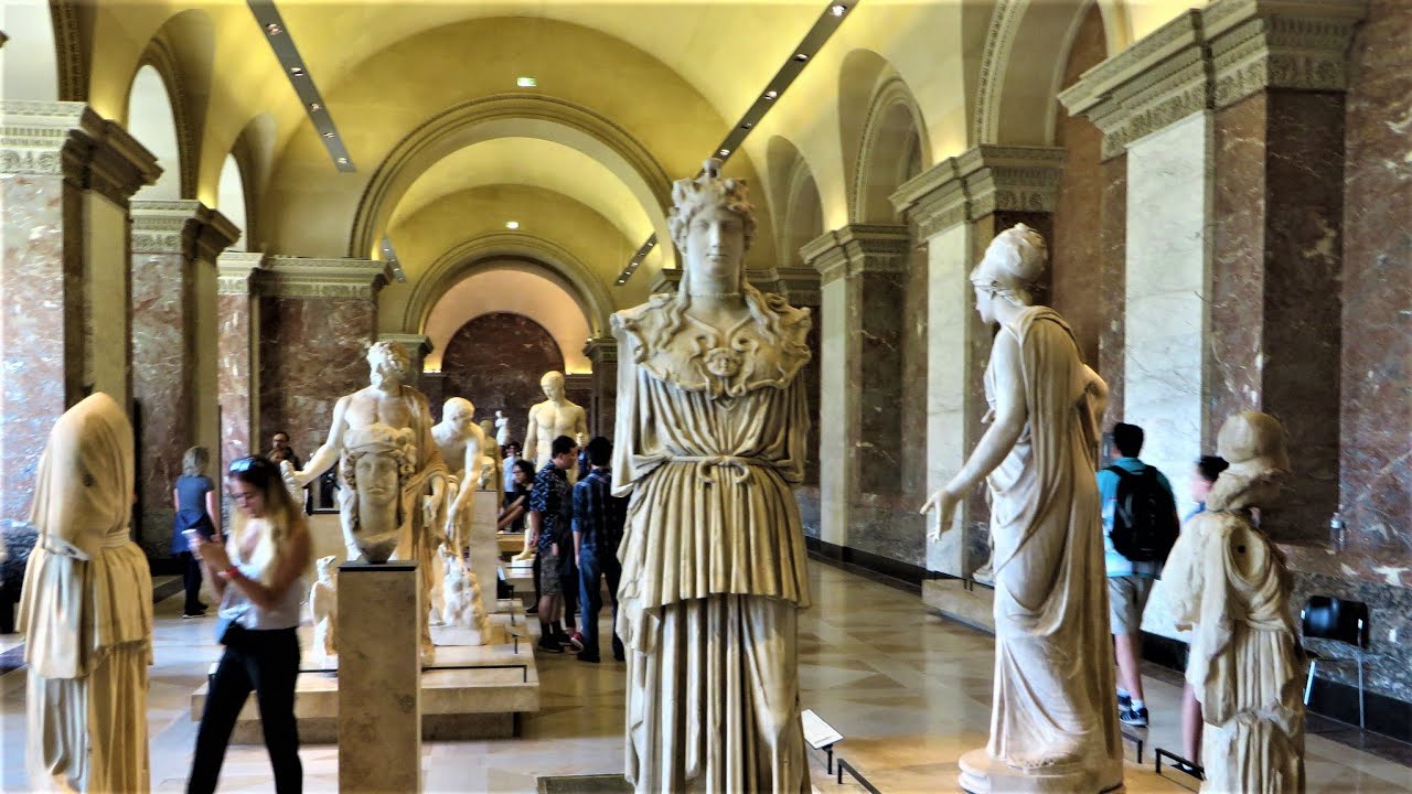 A short visit to The Louvre Museum in Paris, France