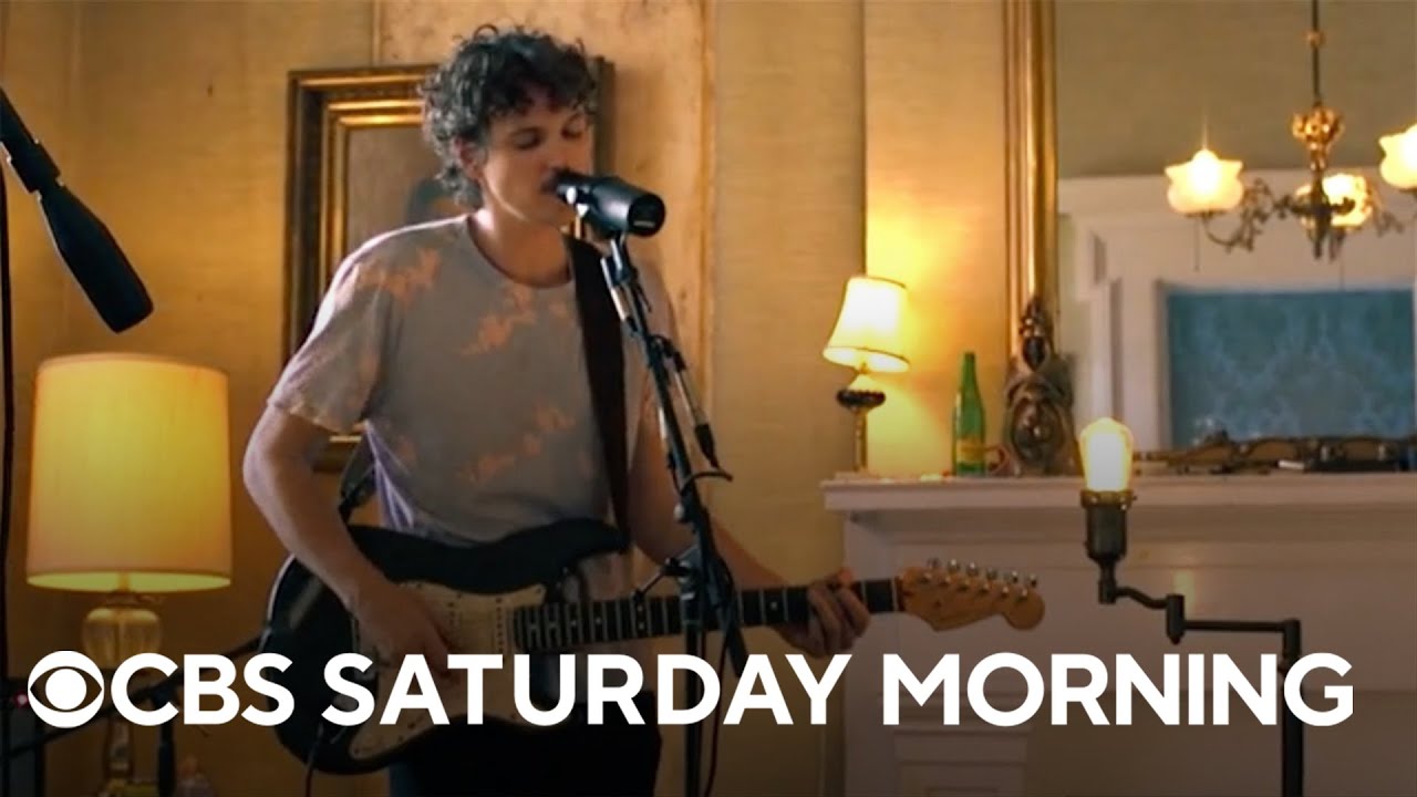 Saturday Sessions: Houndmouth performs 
