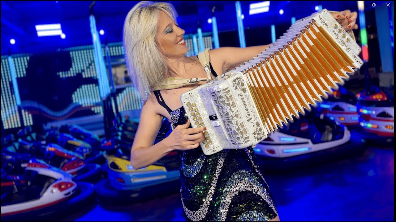 LA GIOSTRA - Tarantella per organetto - Cover by Noemi Gigante