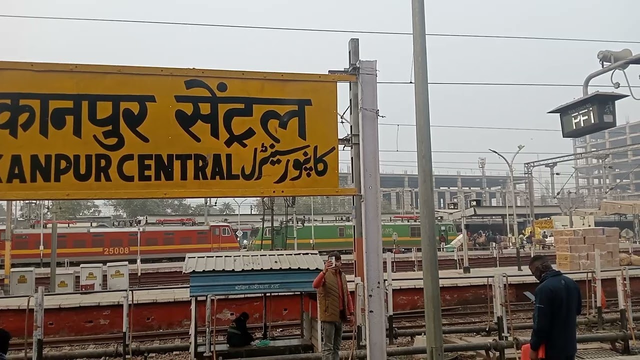 Train Anuncement of Netaji Express at Kanpur Central 