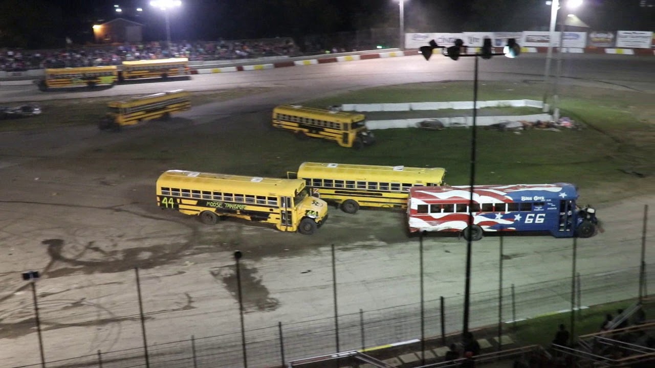 FIGURE 8 SCHOOL BUS RACE: Rockford Speedway Night of Thrills