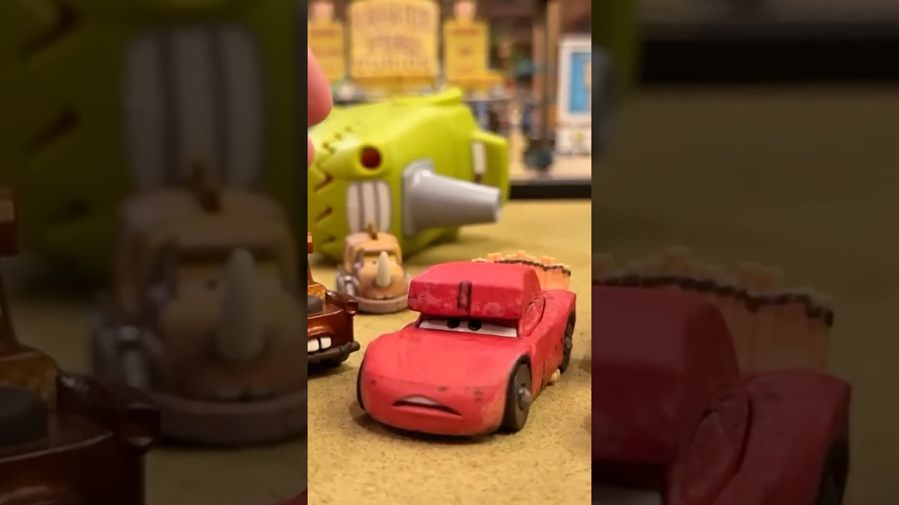 CAVE Lightning McQueen - Dino Park - Cars on the Road #DisneyCars