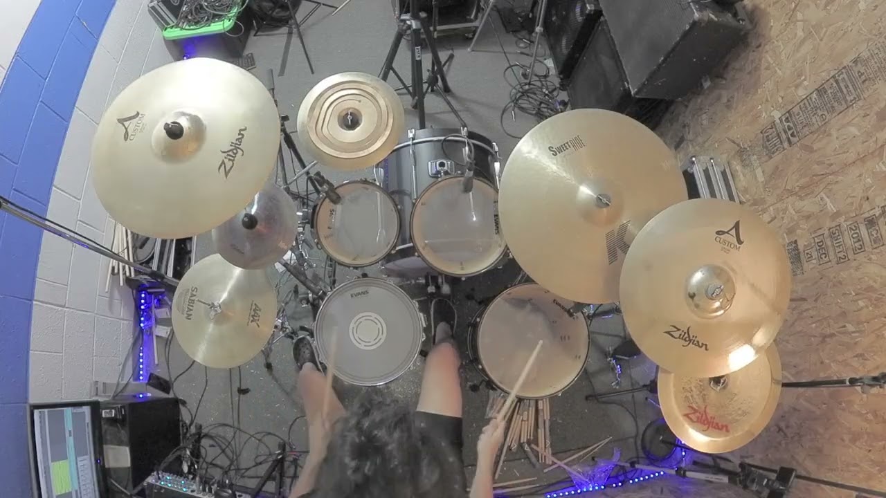LIVE DRUMS OVER HYPERPOP Your favorite sidekick - underscores, 8485