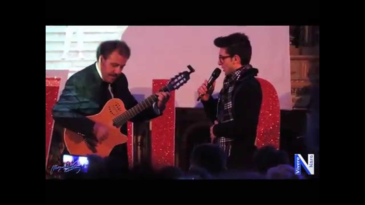 Piero Barone canta 