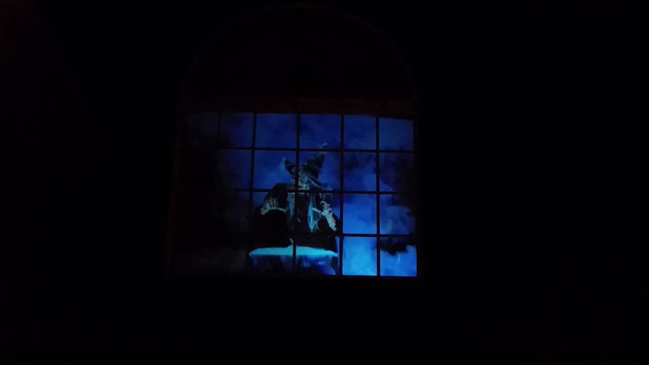 Akins Haunted Graveyard Digital Fx (Singing witch)