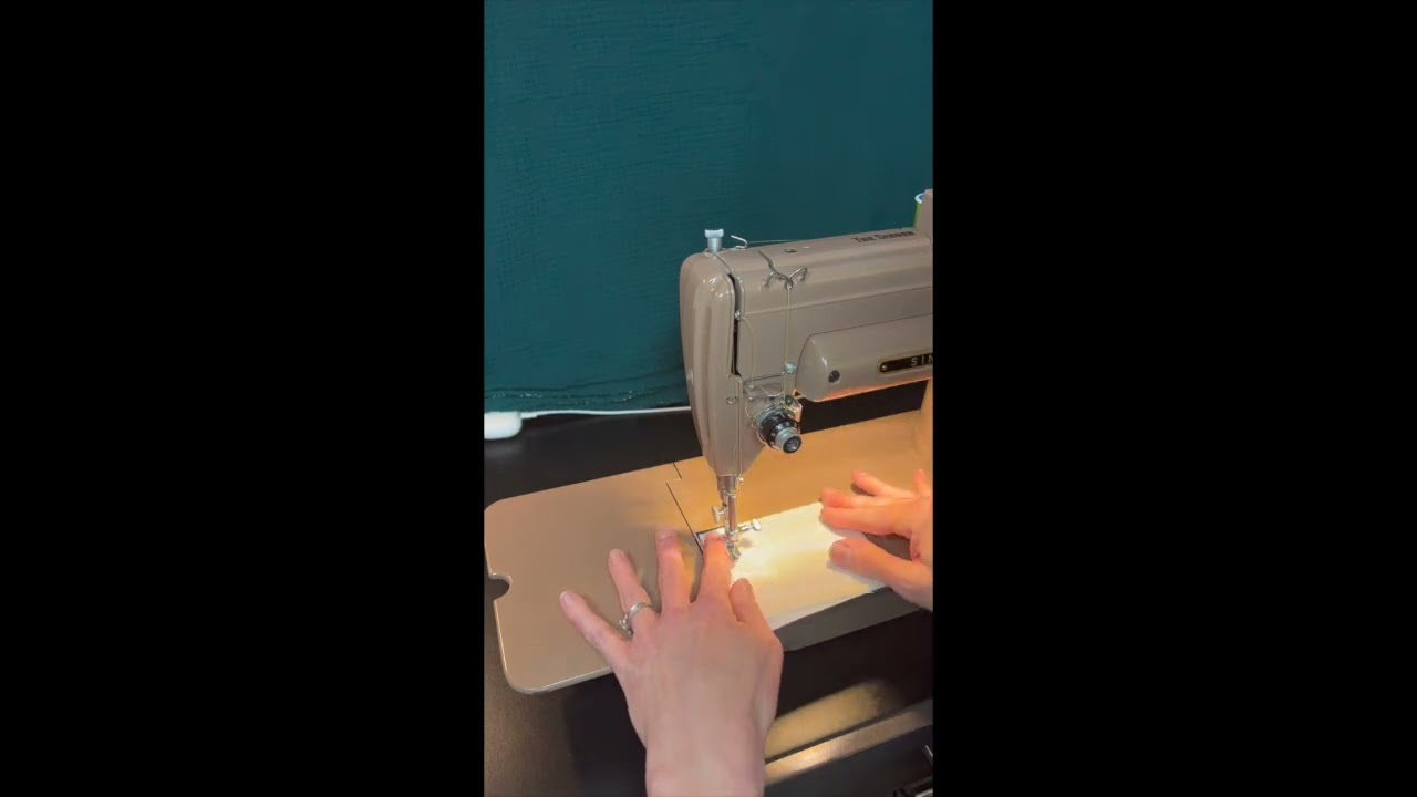 Sewing demo of a fully restored Singer 301