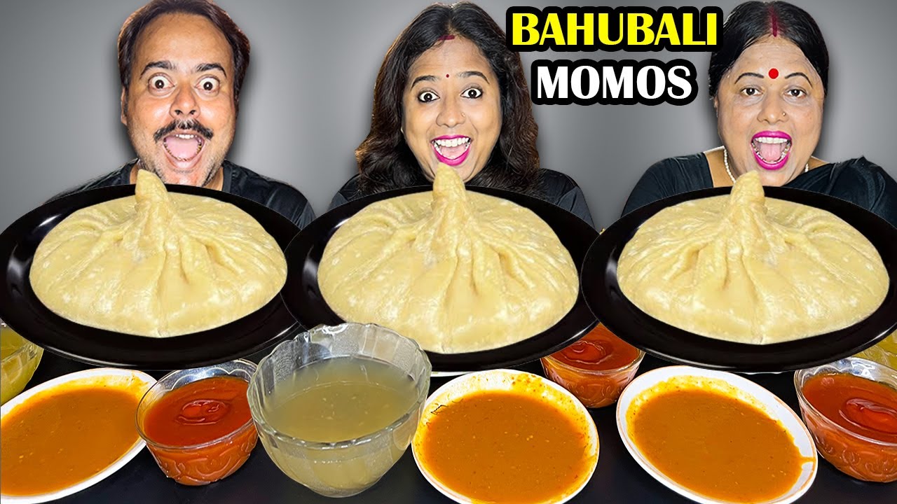 Bahubali Chicken Momos Eating Challenge | Biggest Momo Eating Competition | Food Challenge