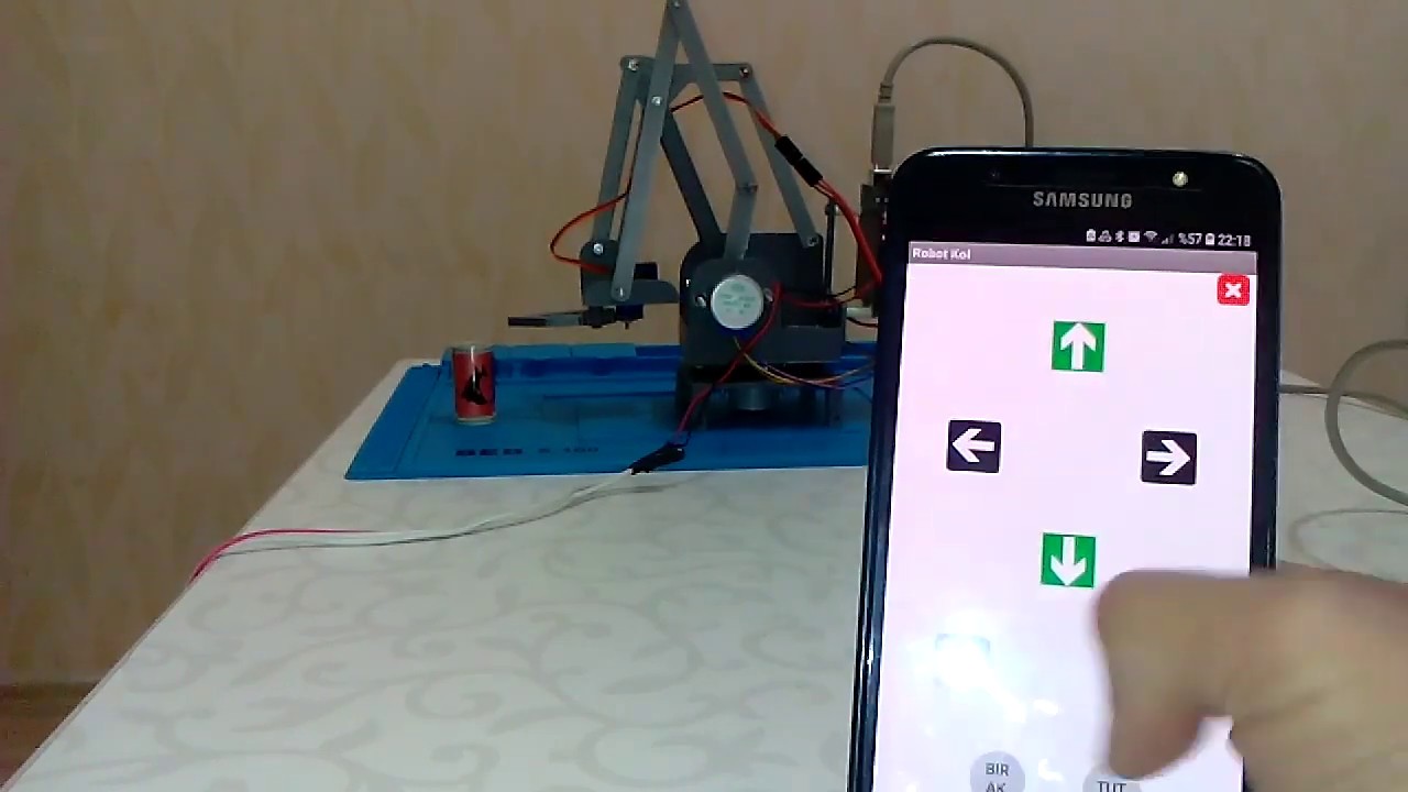 Robot kol
