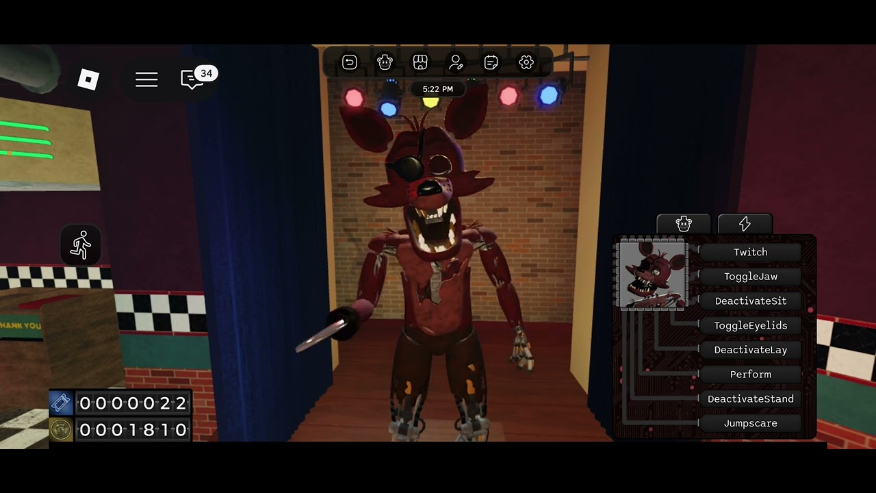 Foxy the Pirate sings his parts of Showtime