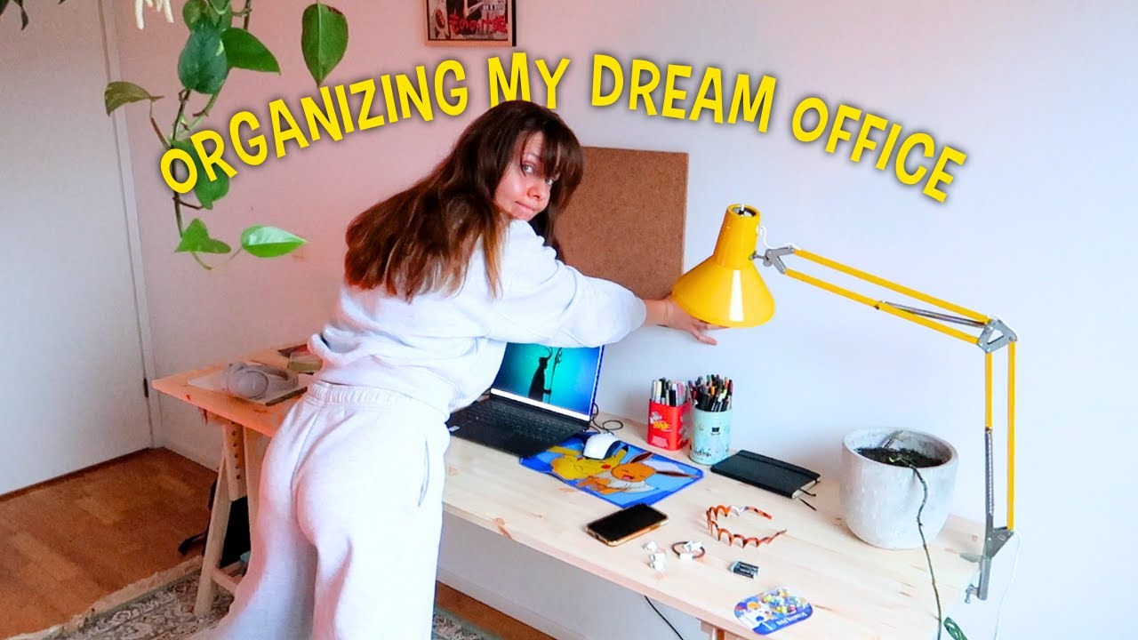 Basic days in my life: teaching yoga, remote work & finally organizing my office!