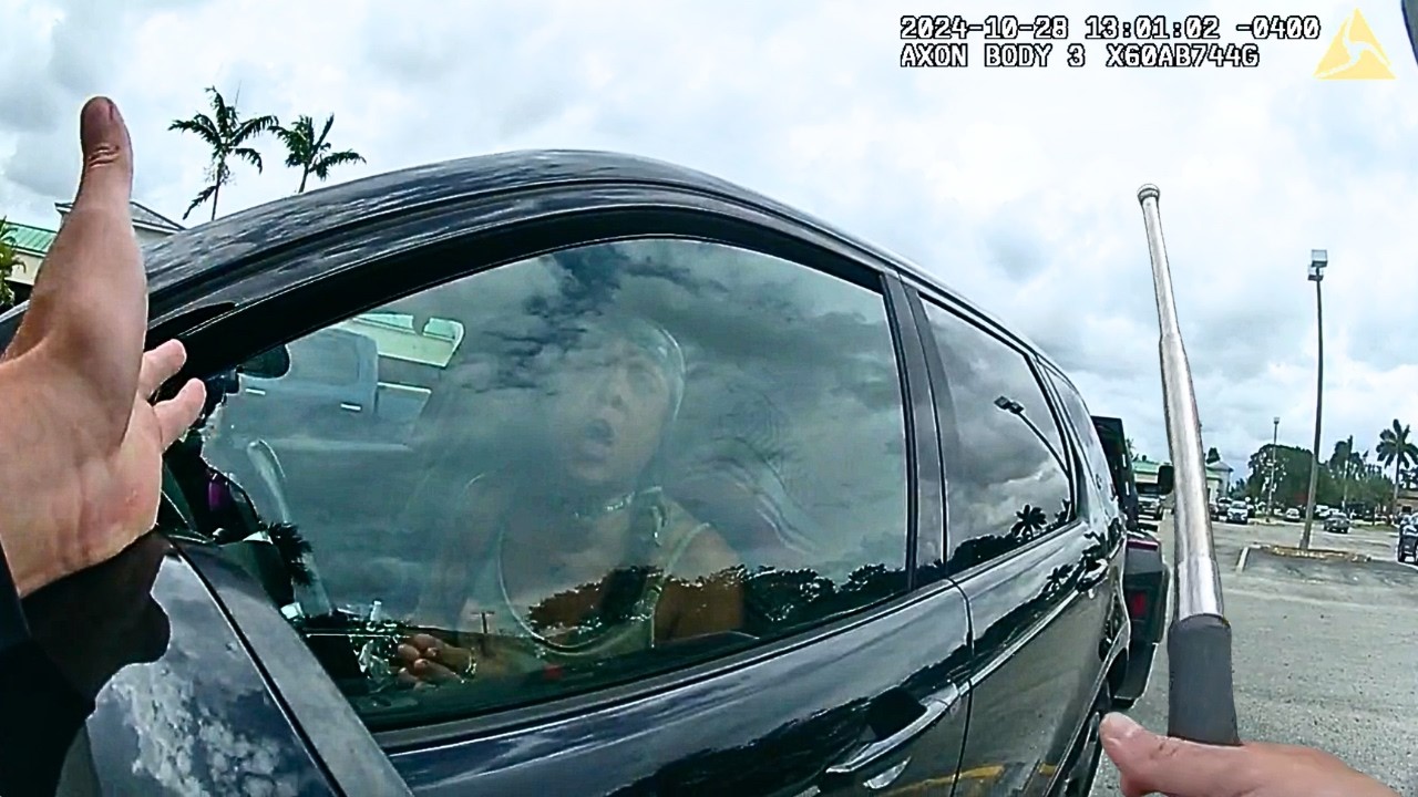 Woman Locks Herself Inside Her Car When The Repo Man Showed Up — So Police SMASH Her Windows In