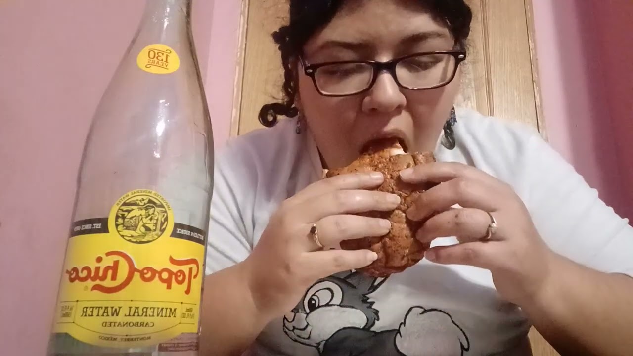 Panbaso de chicharon y quesadilla de picadillo