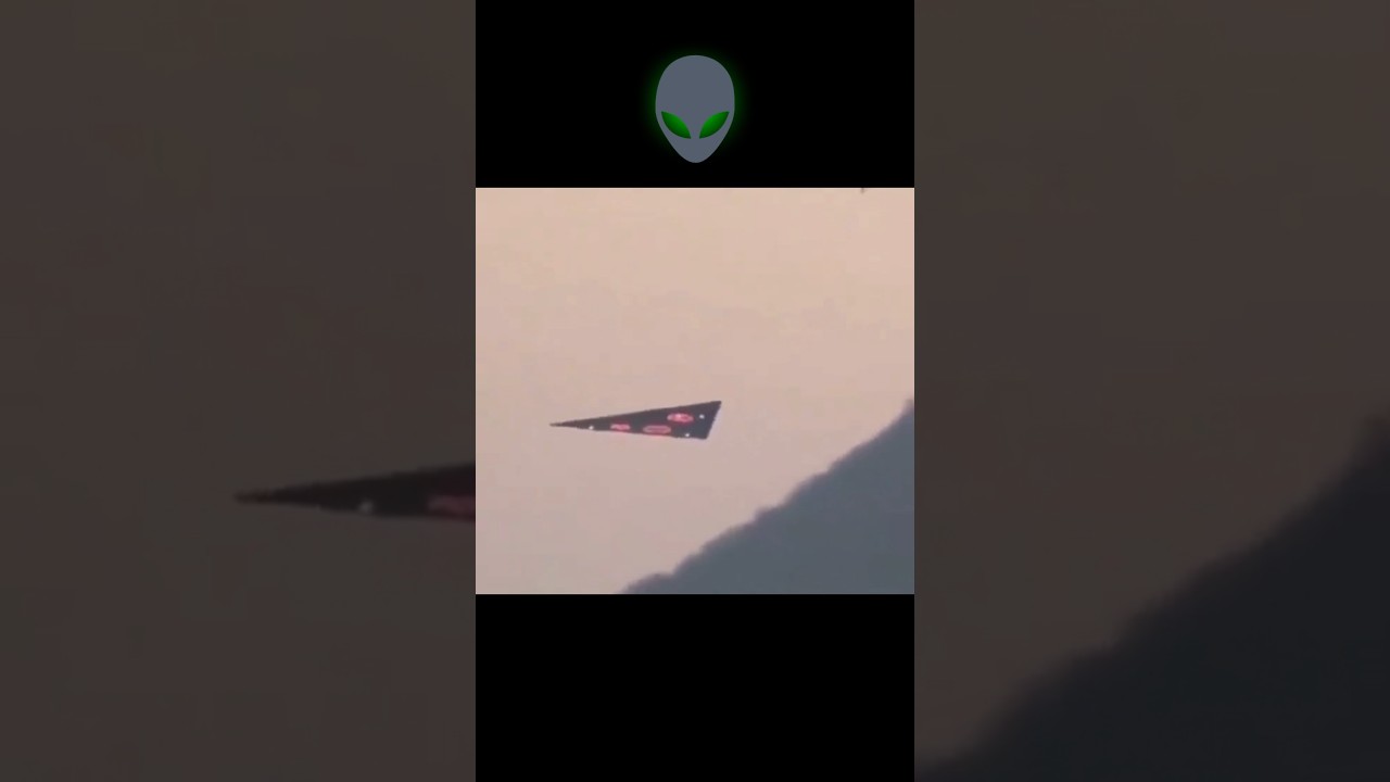 Triangle UFO!! Takes off at the speed of thought!! Amazing Footage! 