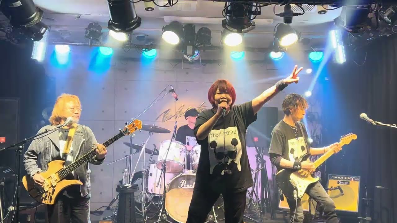 THE☆TRIBE/キスしてほしい〜情熱の薔薇