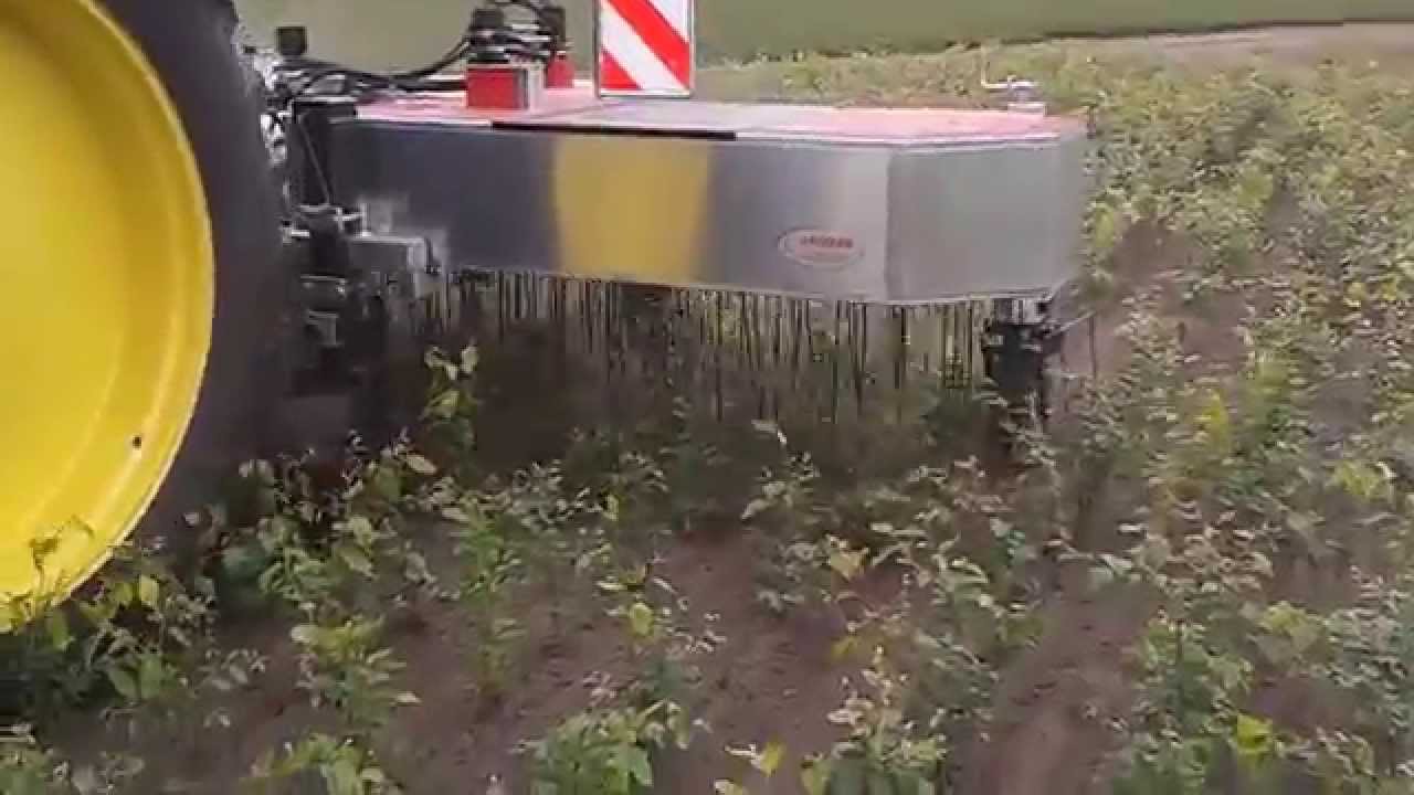 Hydraulisch roterende wiedeg - J.C.A. bv, Wernhout
