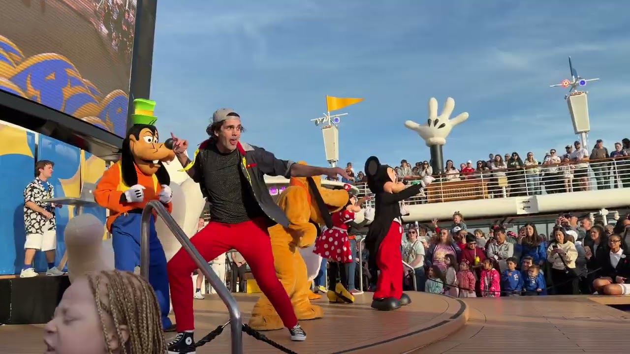 Disney Magic Sail Away Party 1/11/16