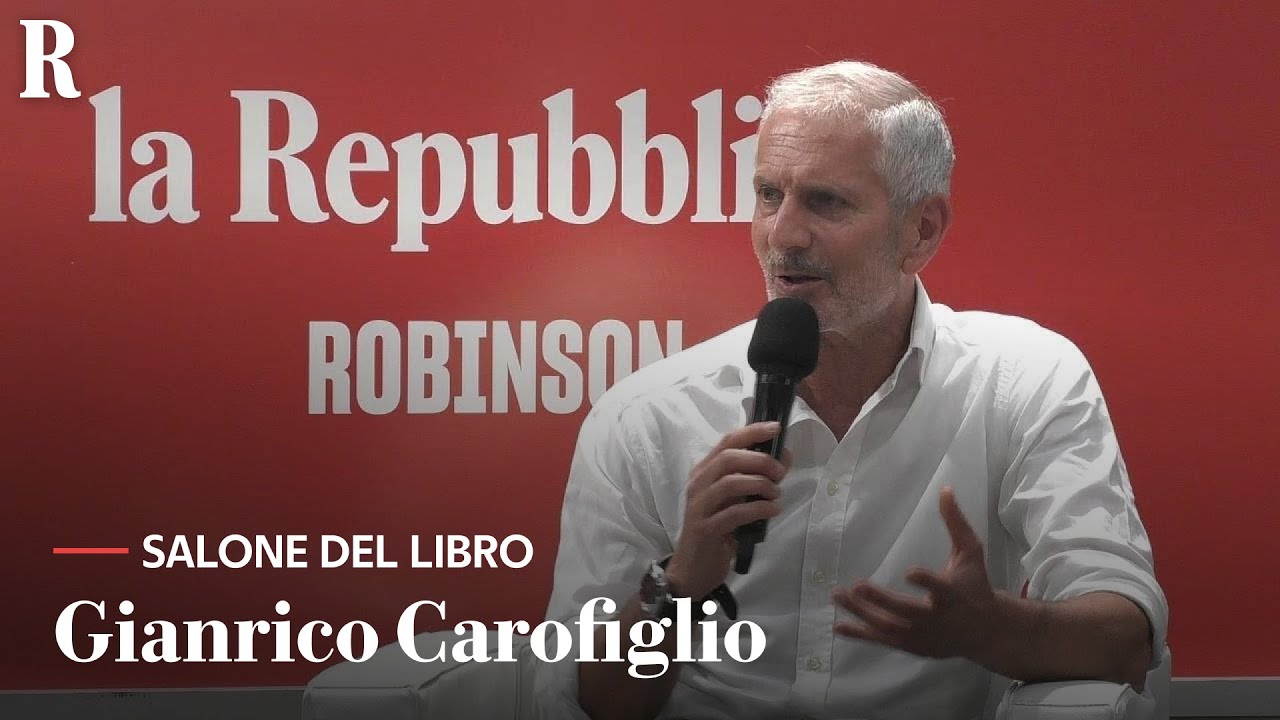 Gianrico Carofiglio incontra il pubblico all'Arena Repubblica Robinson