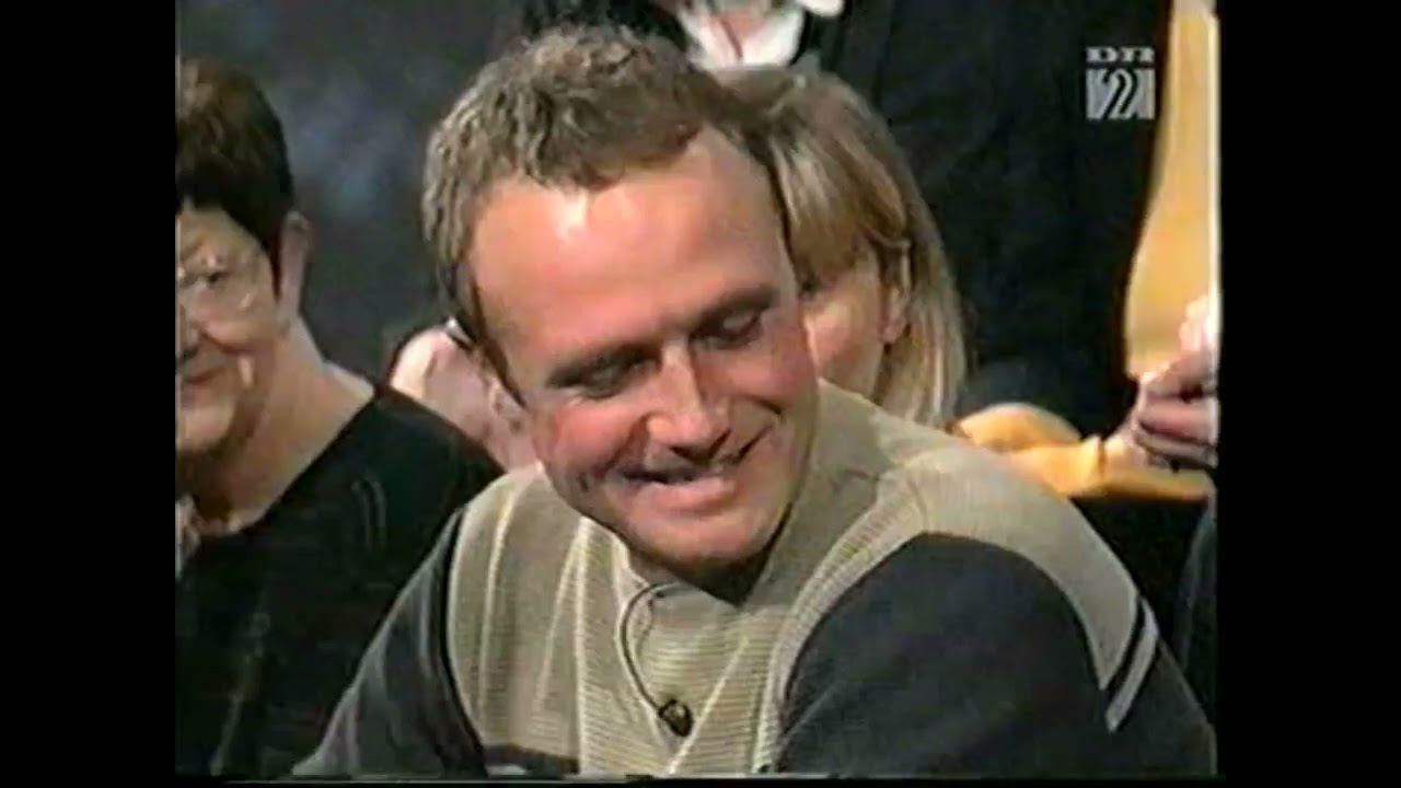 Debatten - Grønt cykelbud Peter Siegumfeldt diskuterer med taxichauffør  -  2000