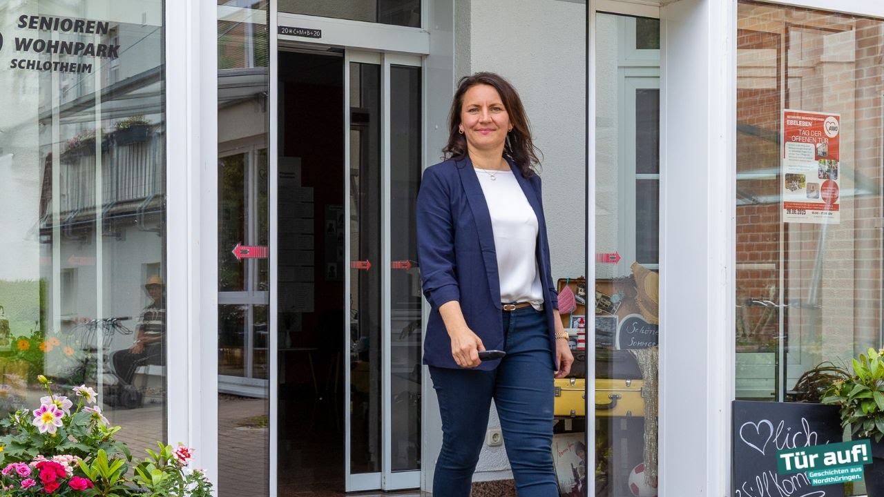 TÜR AUF! In Nordthüringen bei Aimee Lienert | Einrichtungsleitung - AWO Seniorenwohnpark Schlotheim
