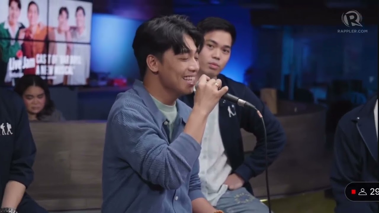 Benedix Ramos singing &lsquo;Ang Hirap Mangarap&rsquo; on Rappler Live Jam