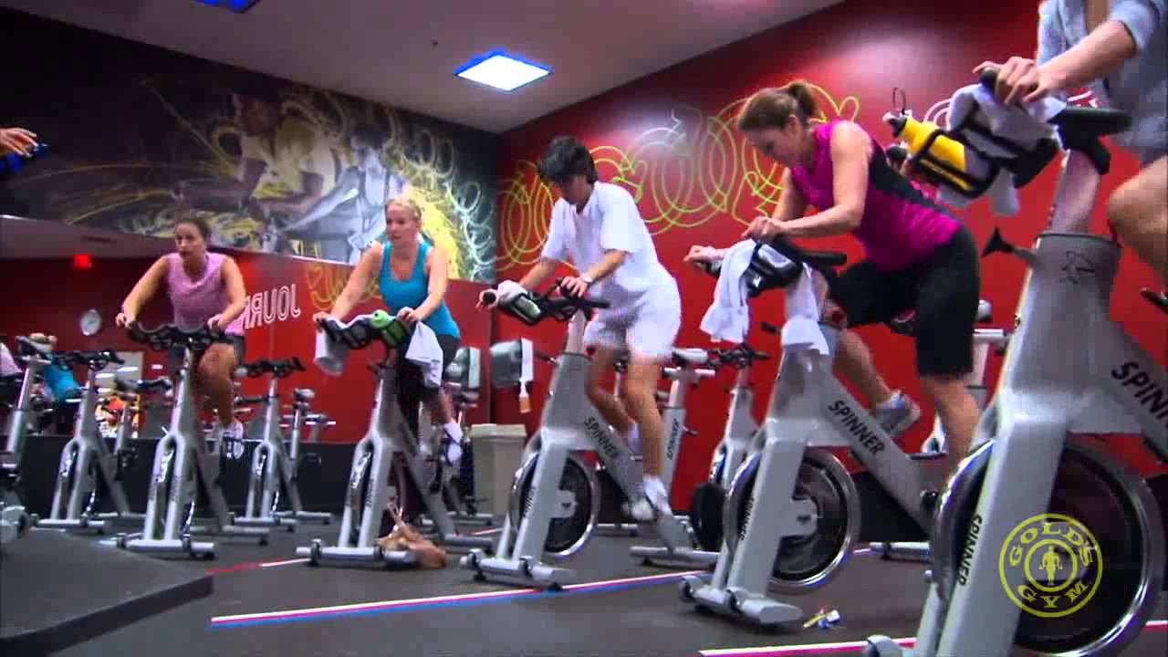 Golds Gym Medford - Amenities