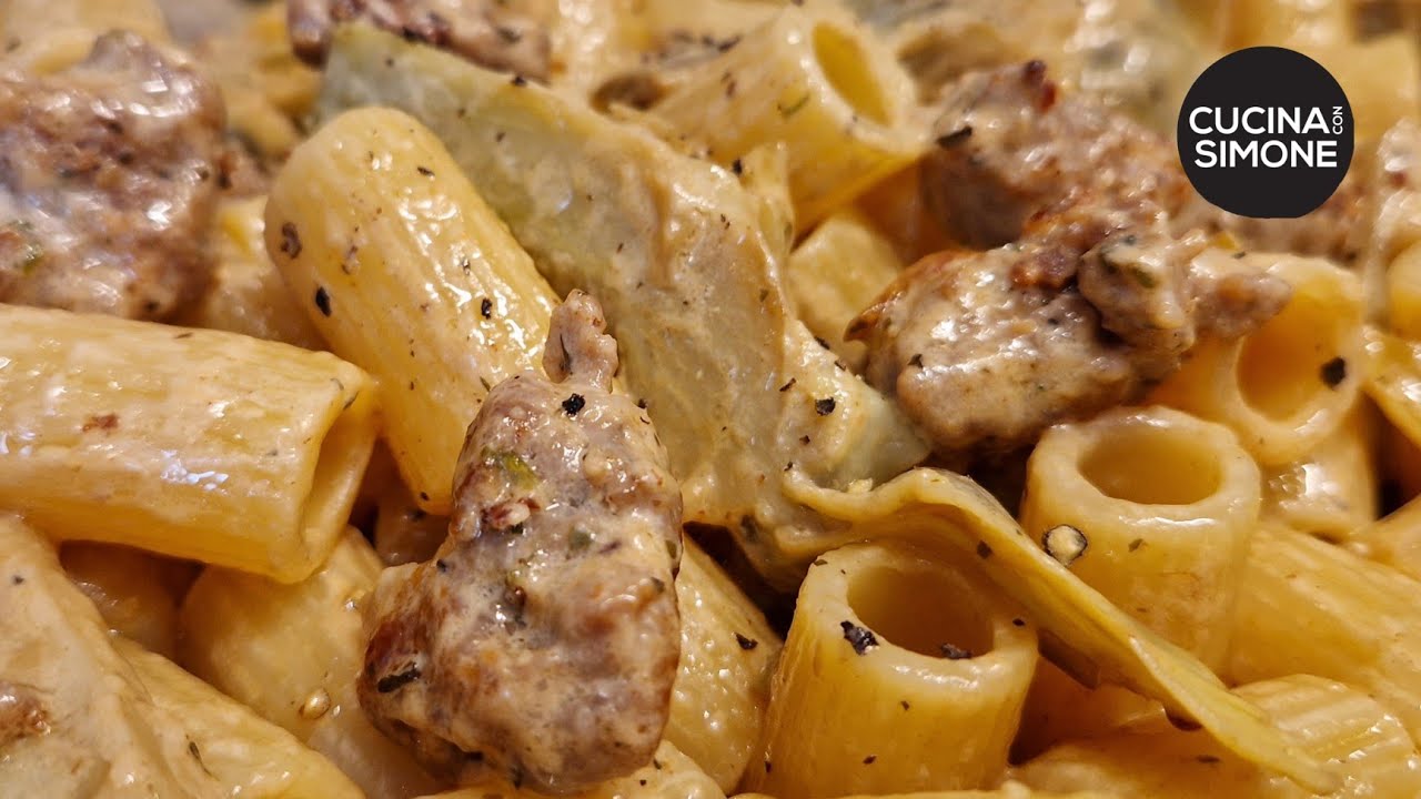 Mezze Maniche alla Norcina coi Carciofi alla Romana