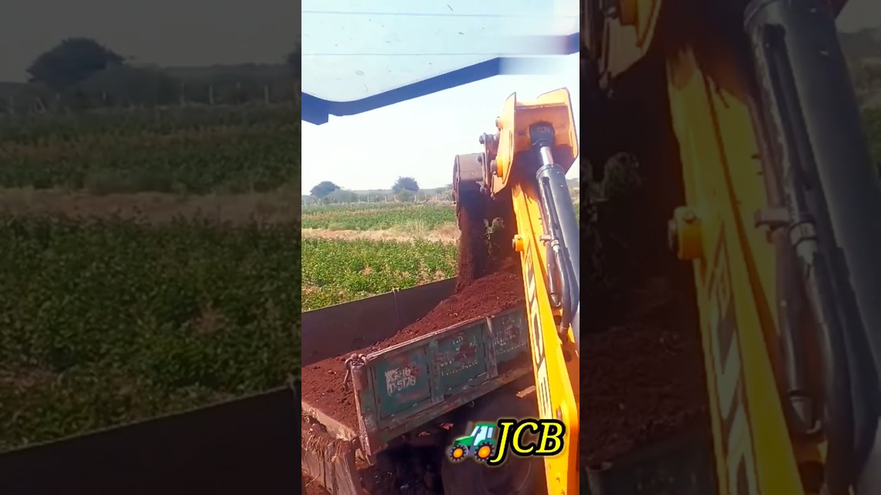 🚜🧑&zwj;✈️🌾ನಮ್ಮರೈತ ರೇಷ್ಮೆಅಡಿಕೆ ಬೆಳೆಗಾರು JCB gobbara lōḍiṅg loading #shorts #videosviral