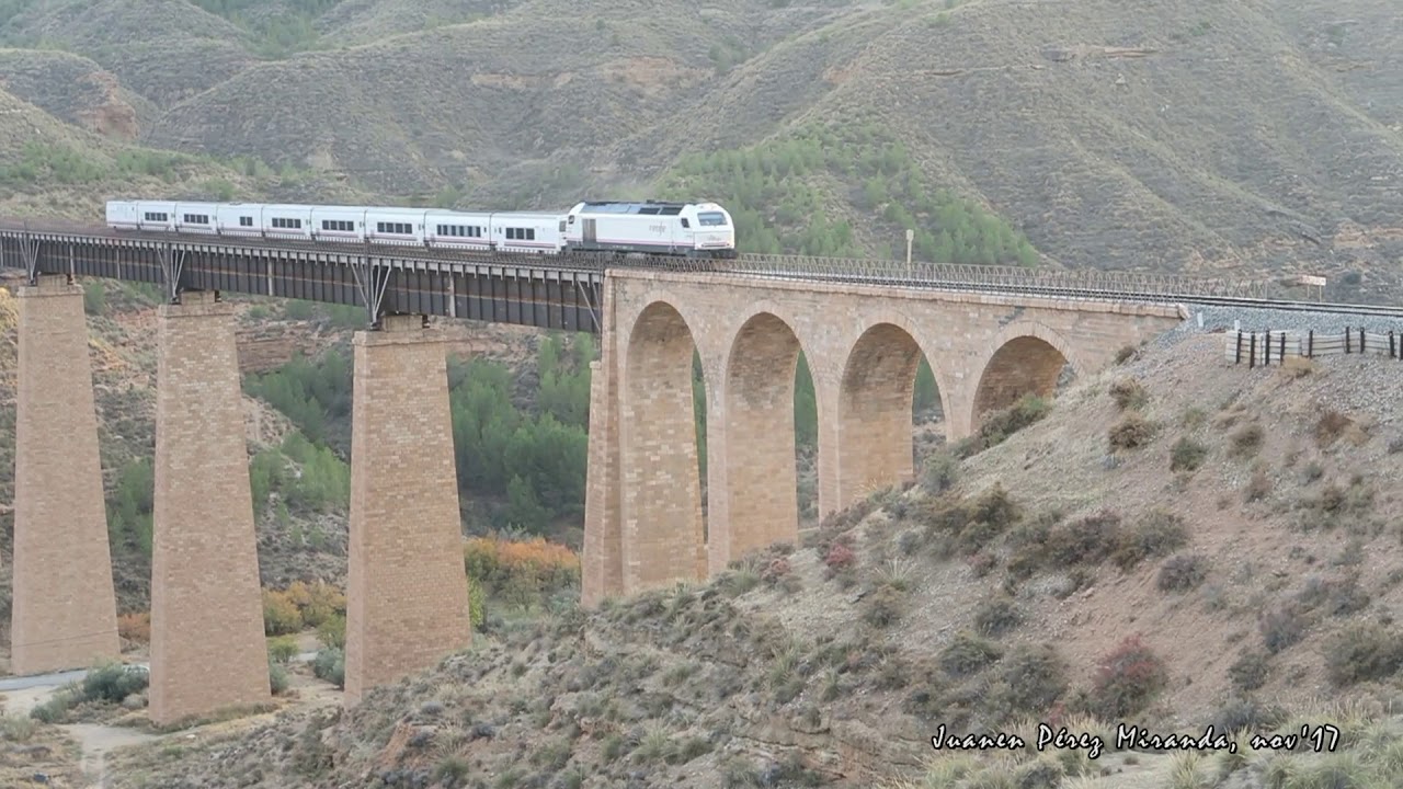 TALGO por el puente del Anchurón