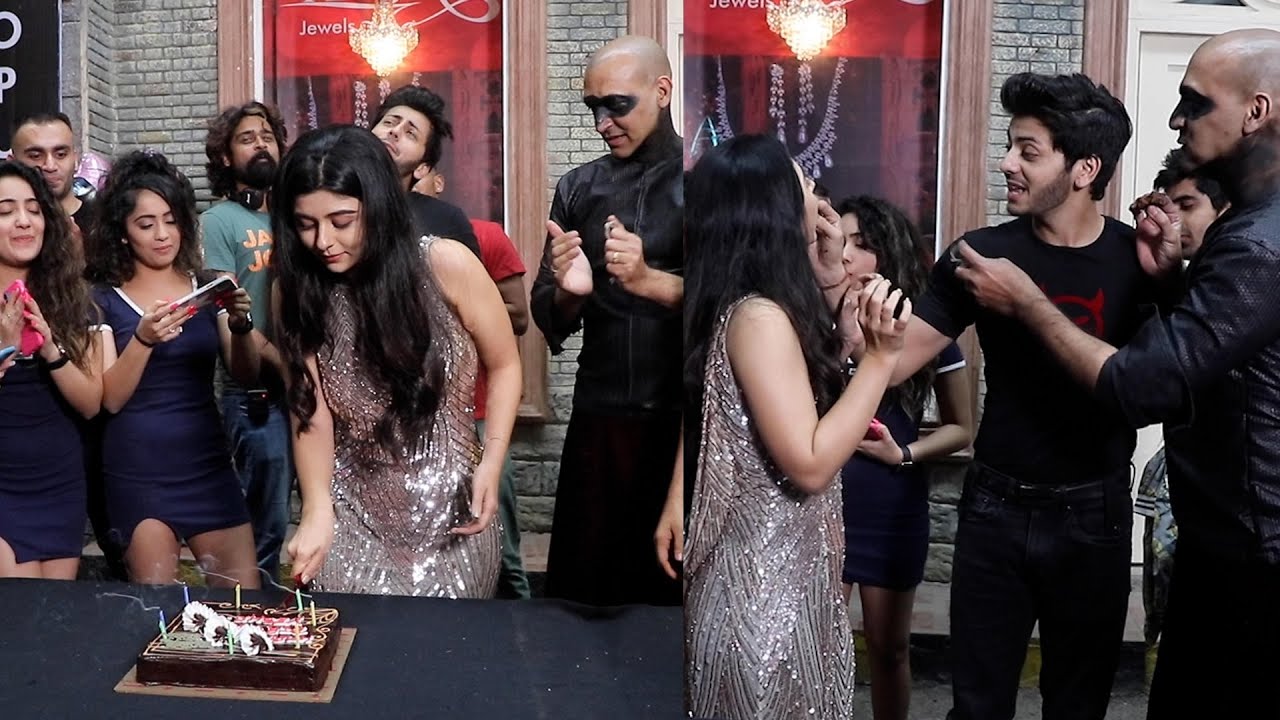Hero -Gayab Mode On’s Yesha Rughani celebrates her birthday on the sets with co-stars and friends