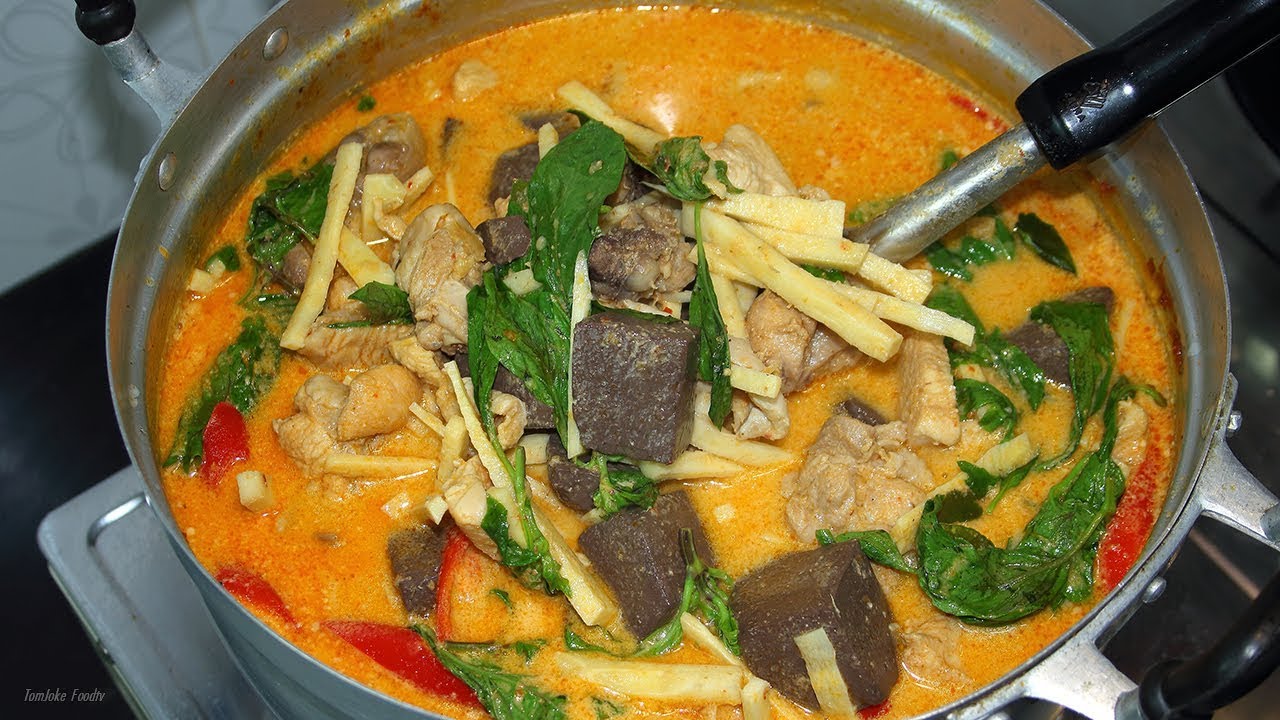 แกงไก่หน่อไม้สด เมนูอร่อยยกหม้อ ทำง่ายกว่าที่คิด Chicken Curry