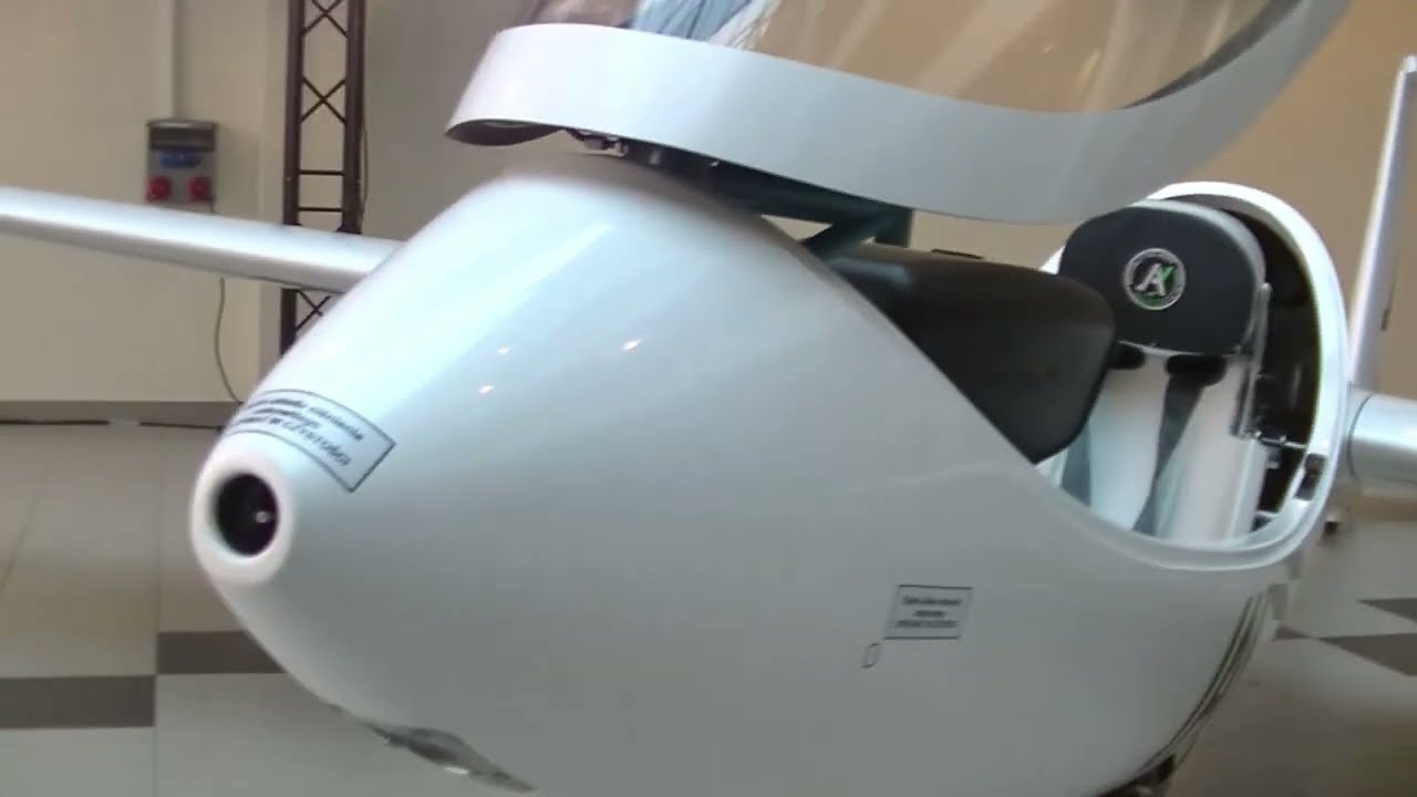 18 02 2025 Prezentacja szybowca akrobacyjnego I-45 JAY / New Polish aerobatic glider I-45 JAY