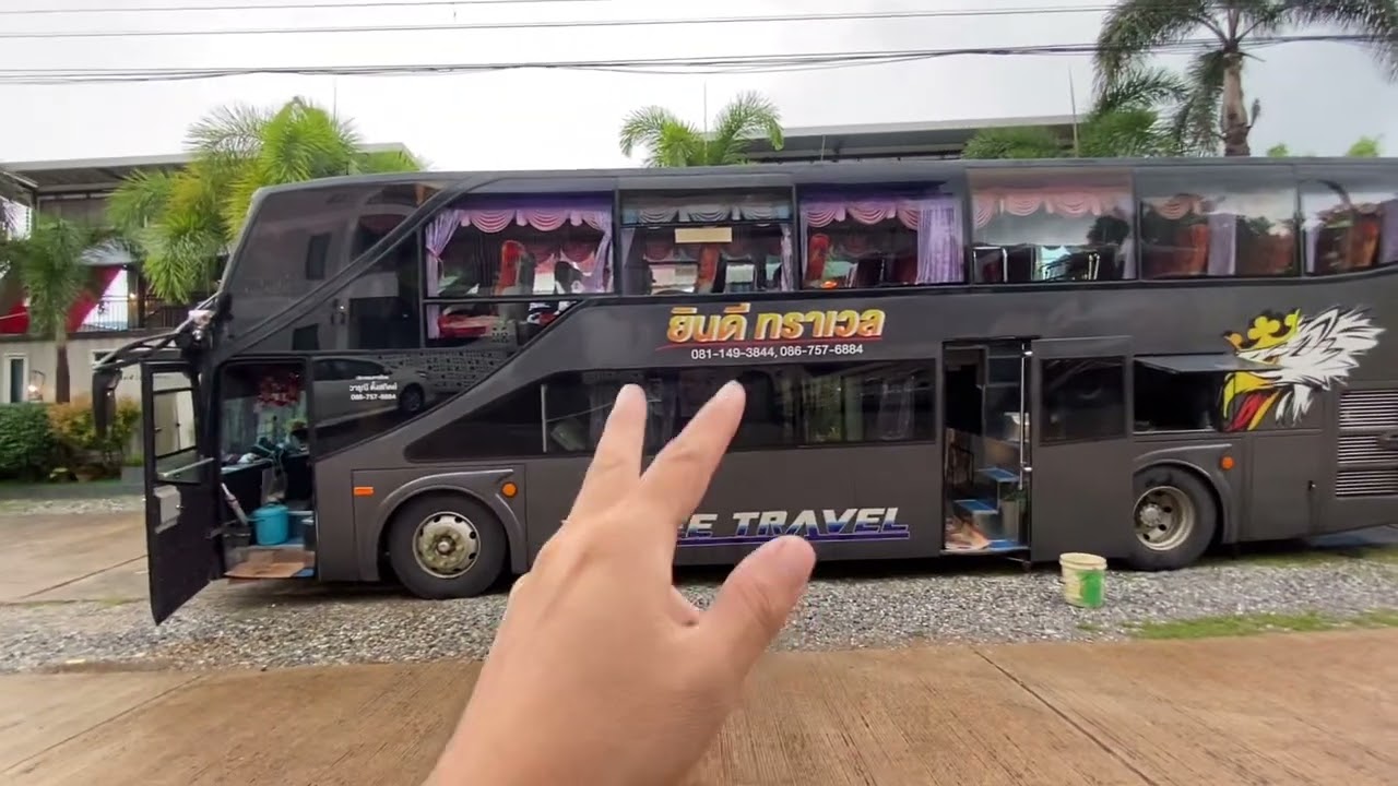 รถบัส2ชั้น 6 ล้อ เป็นรถที่หาดูได้ยาก 