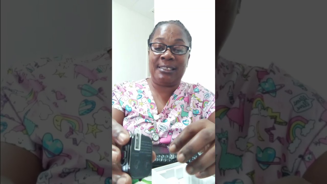 Unboxing a smart watch from my daughter..and giving a little update..