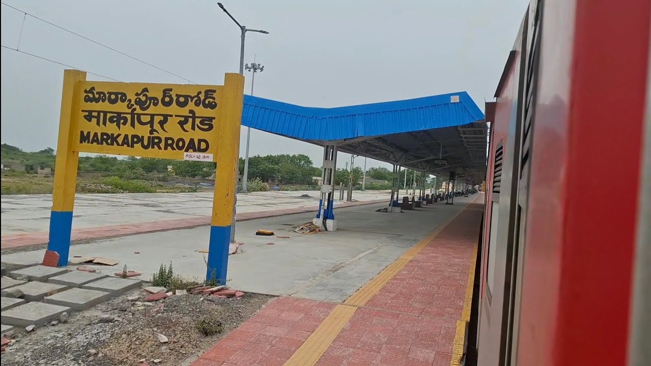 [MARKAPUR ROAD] RAILWAY STATION ON BOARD ARRIVING & DEPARTING YPR-PURI GARIBRATH EXPRESS TRAIN 