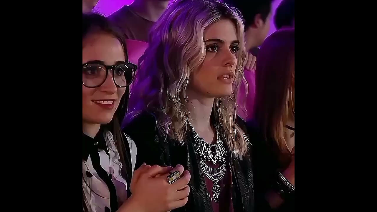 Thats my girl 🙈💙#keşfet#soyluna#soylunaforever#lutteo#keşfetedüş#lutteoforever#fypシ#keşfetoll#shorts