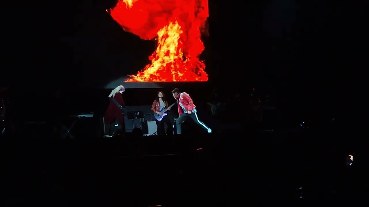 Legacy. Homenaje al Rey del pop / Parte 8 Beat It / Arena Monterrey / Enero 2023