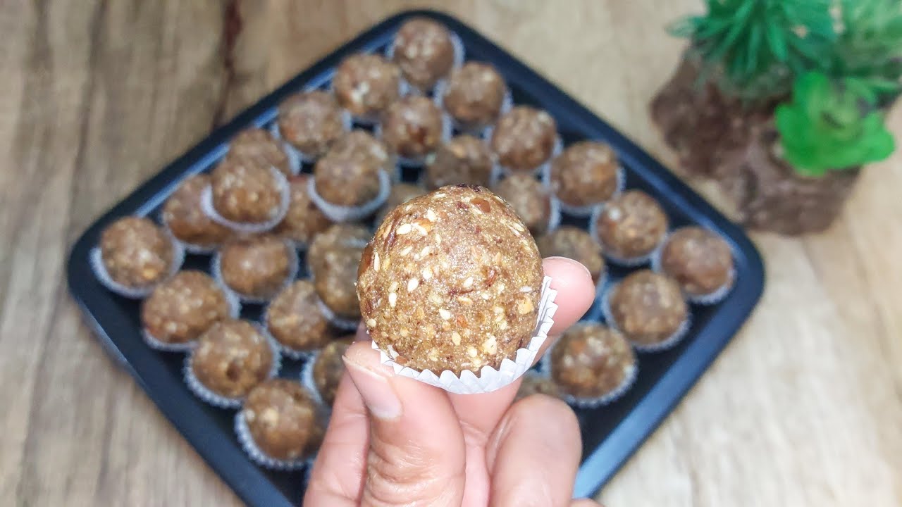 كوزينة سمية/رفيس تونسي بالسميد الارطب   معلك و روعة كورات الطاقة بايادي تونسية