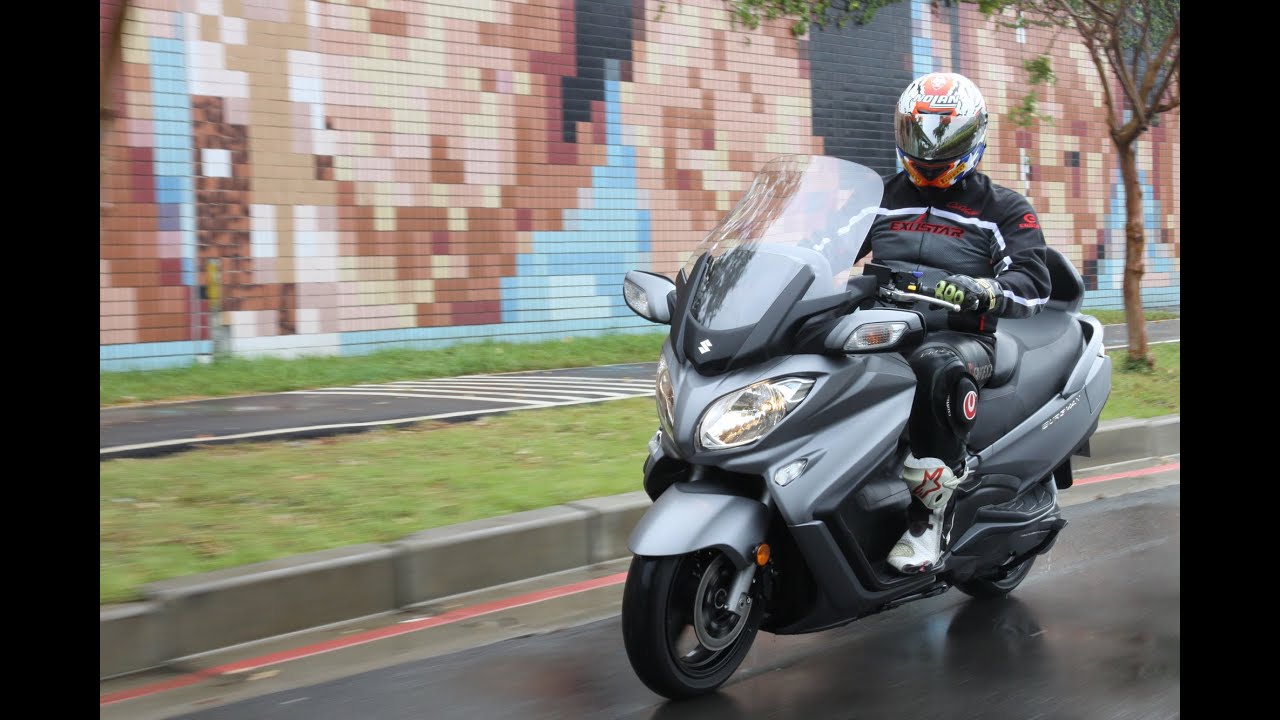 SUZUKI BURGMAN EXECUTIVE 漢堡人 加菲貓教室【Auto Online 汽車線上 重機試駕影片】
