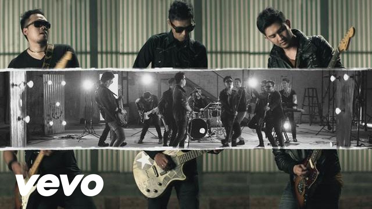 3 In 1 - Bagiku (Kau Bagaikan Bintang) (Video Clip)