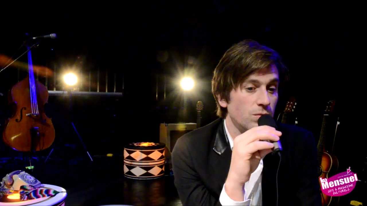 Silence on Tourne, on tourne en rond - Thomas DUTRONC