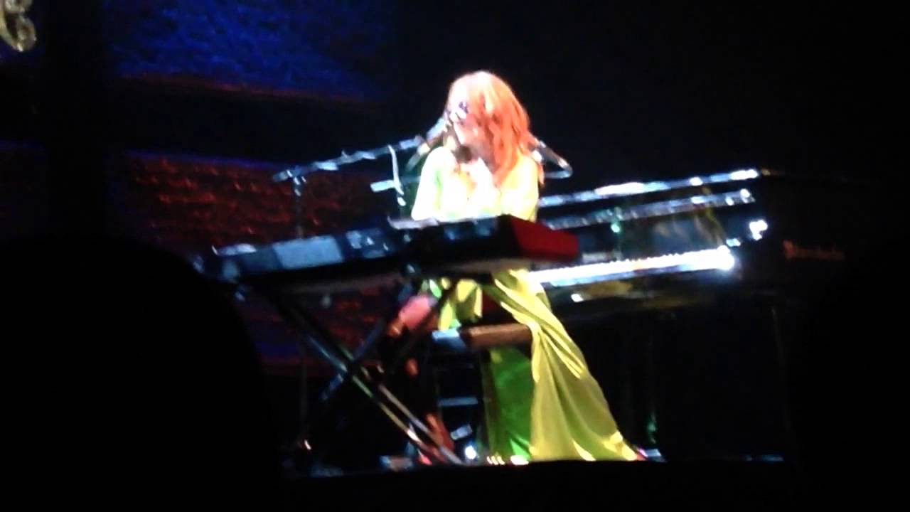 Tori Amos- 