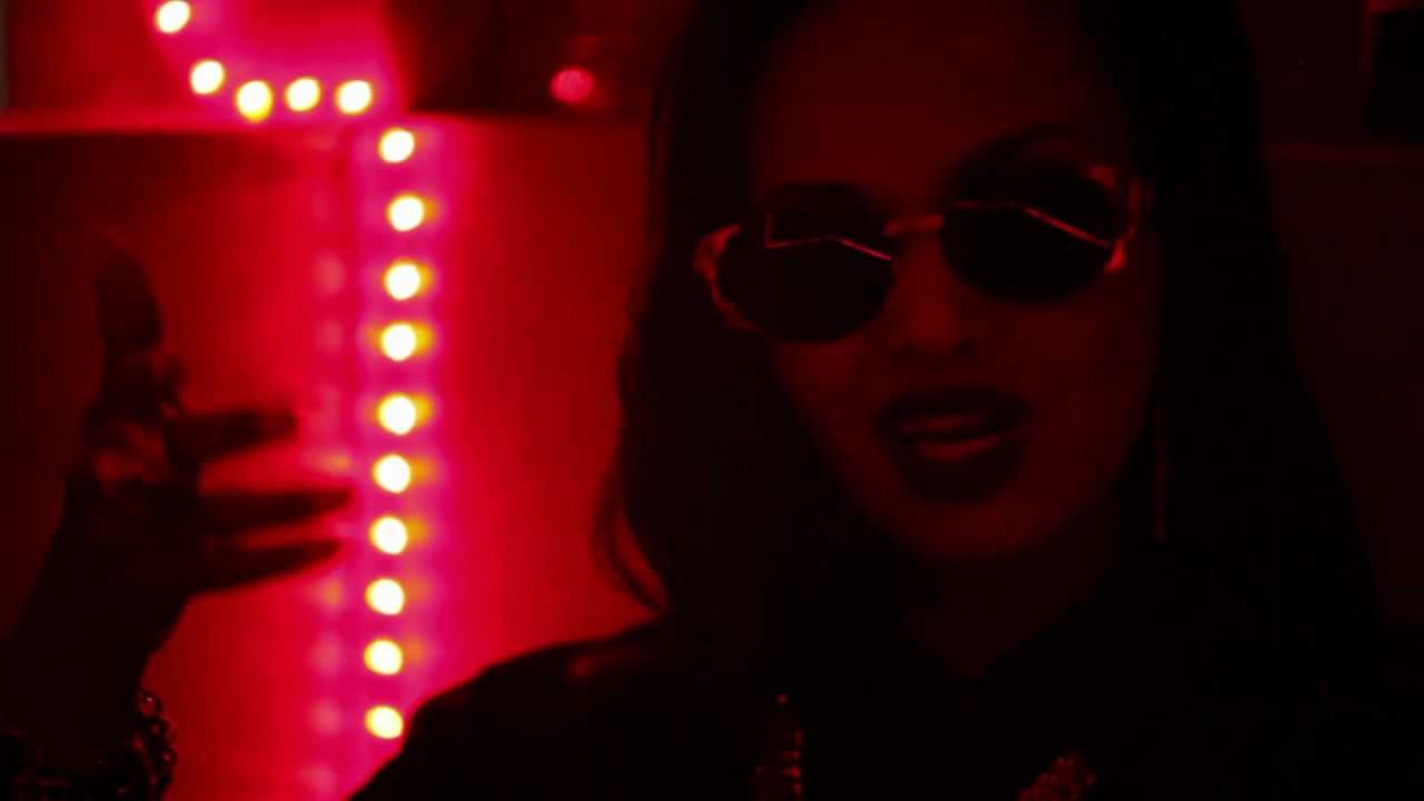 Lola Monroe- Stay Schemin' Freestyle (Video)