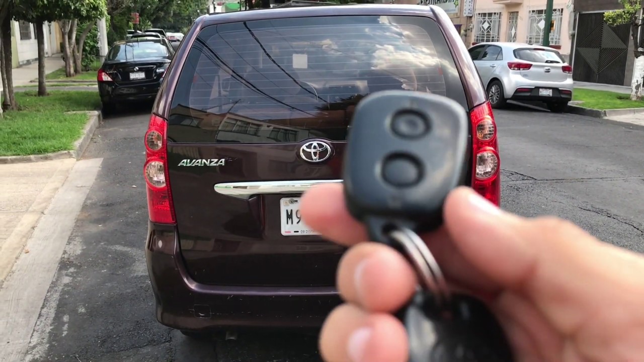 RESEÑA TOYOTA AVANZA 2011 PREMIUM AUTOMATICA 69,000 KM PRUEBA DE MANEJO 1.5 LITROS AUTO SAVE MEXICO